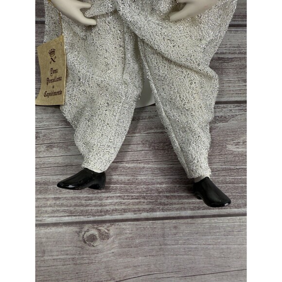 Vintage Capodimonte Deza Porcella Doll Jester Clown 16” Italy w/ Display - Picture 12 of 14